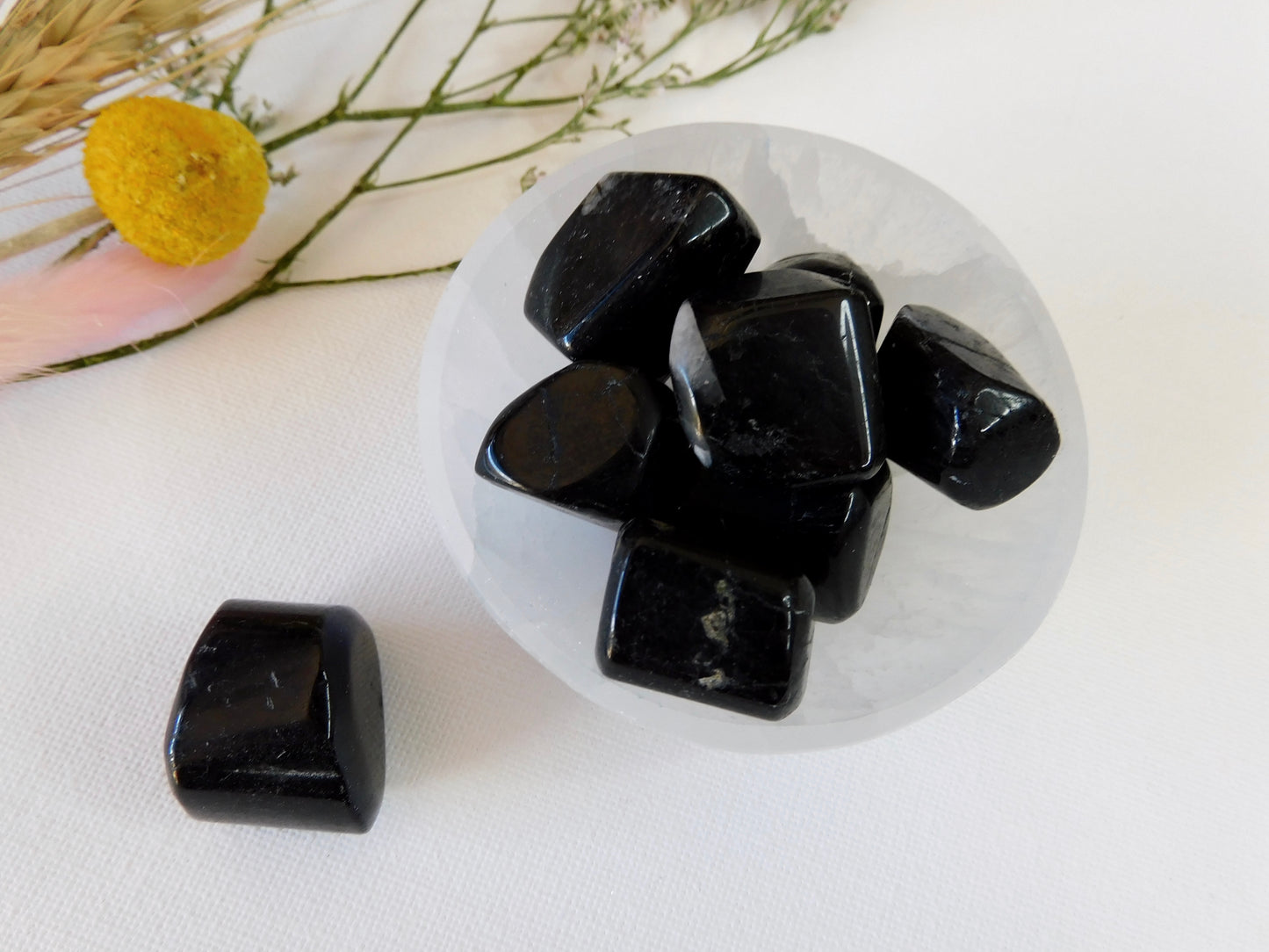 Black Tourmaline Tumble || Protection