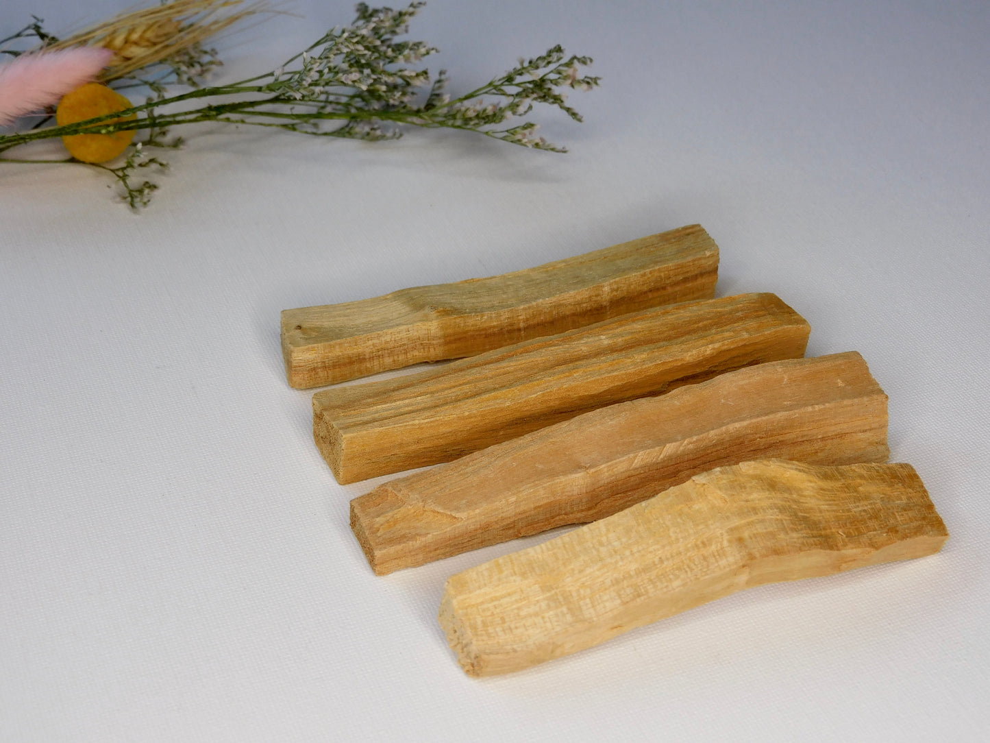Palo Santo || Sticks & Bundles