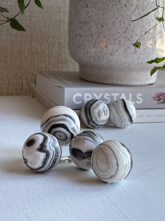Zebra Onyx Sphere || Small