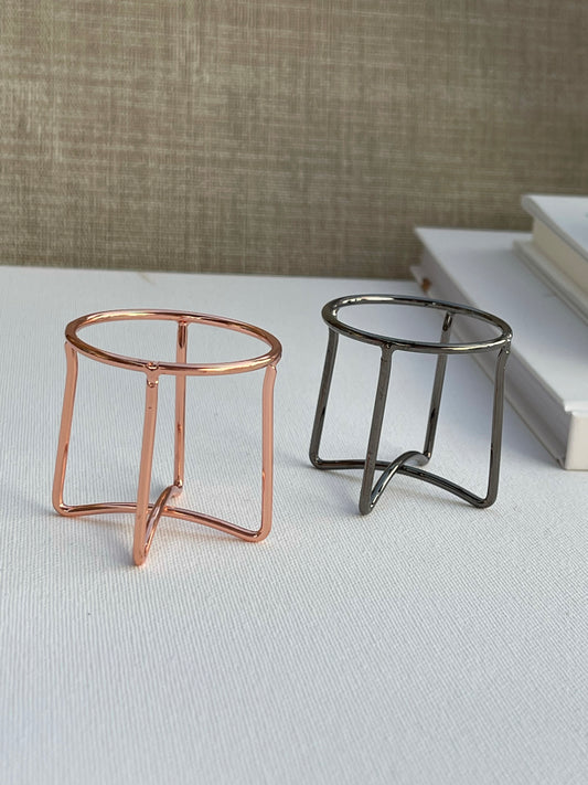 Sphere Stand || Metal