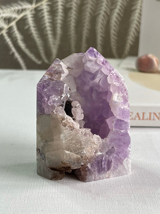 Amethyst Druzy Agate Tower (.170g) || Harmony