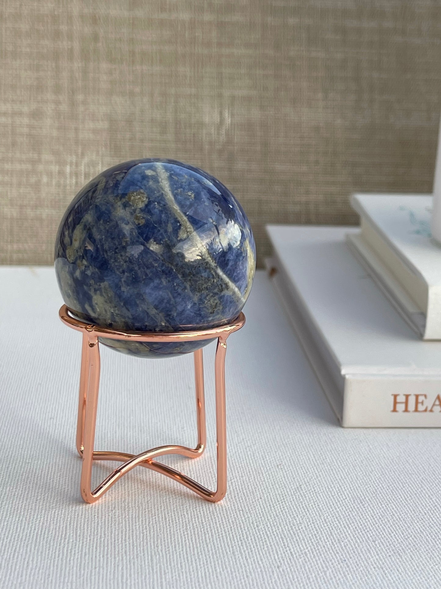 Sphere Stand || Metal