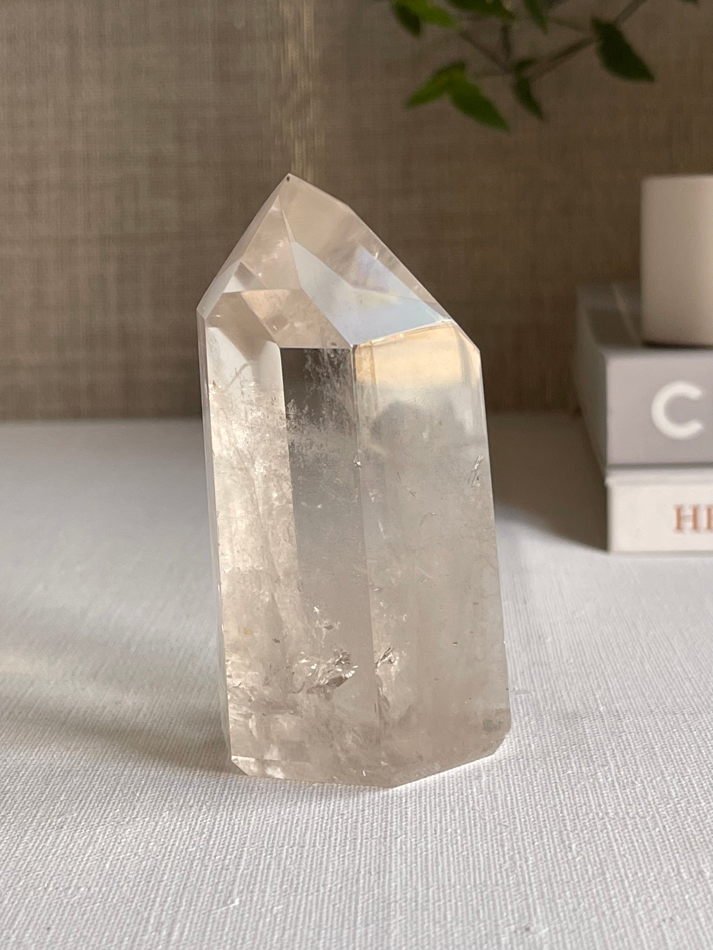 Clear Quartz Tower (0.186g) || Healing