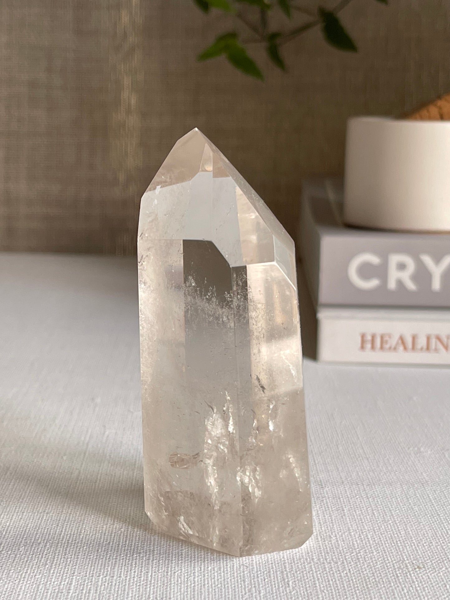 Clear Quartz Tower (0.186g) || Healing